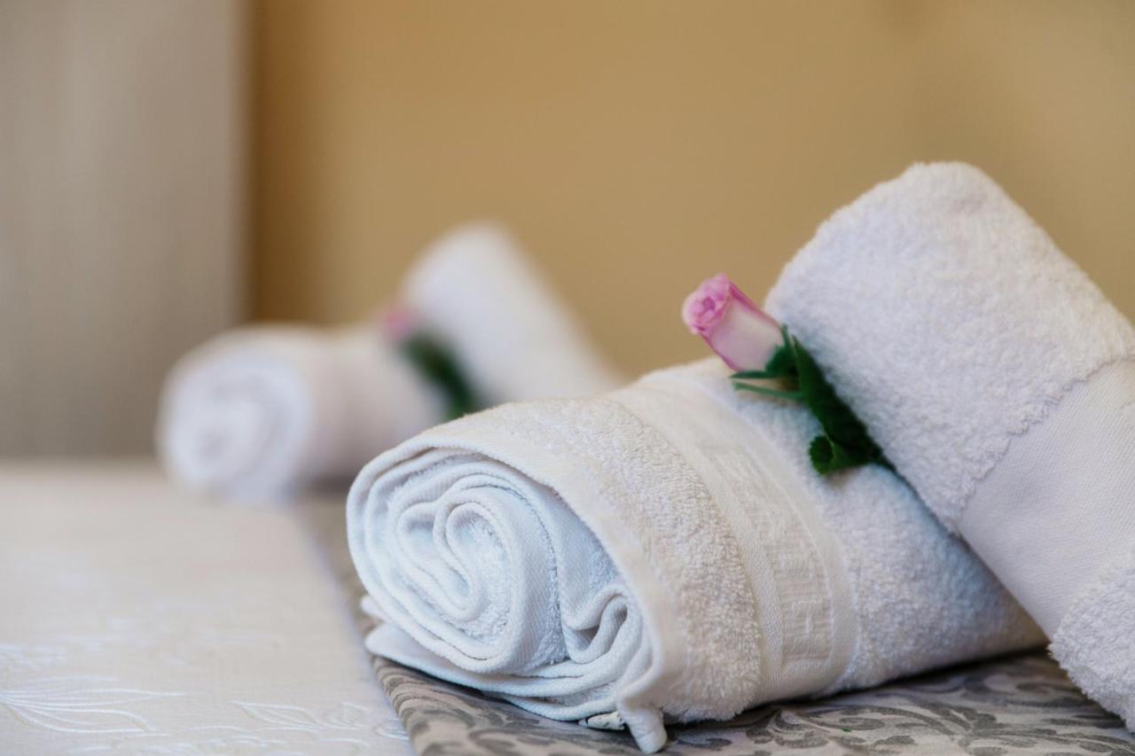 B&B La Corte And Home Restaurant - Free Parking - 10 Minutes To The Lake And Centre Tavernerio Экстерьер фото