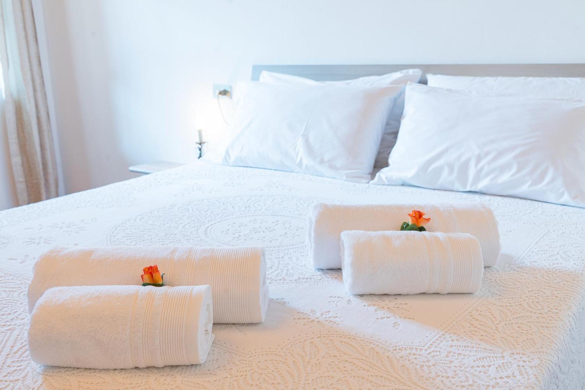 B&B La Corte And Home Restaurant - Free Parking - 10 Minutes To The Lake And Centre Tavernerio Экстерьер фото