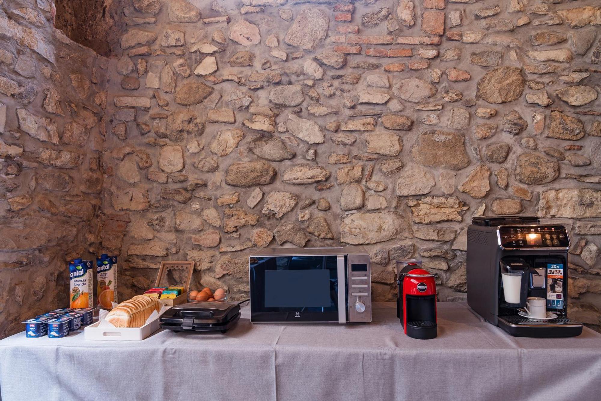 B&B La Corte And Home Restaurant - Free Parking - 10 Minutes To The Lake And Centre Комо Экстерьер фото