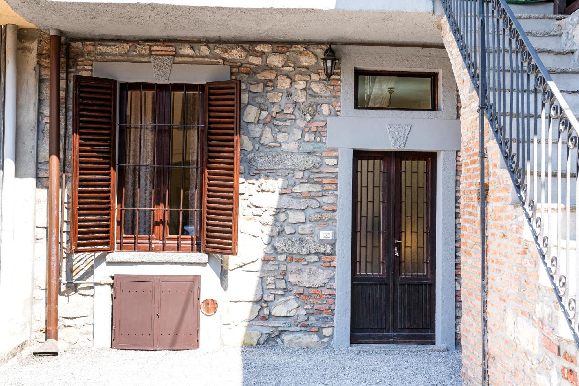 B&B La Corte And Home Restaurant - Free Parking - 10 Minutes To The Lake And Centre Tavernerio Экстерьер фото